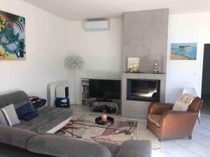 Maison provençale familiale avec piscine - 6 personnes