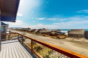 The Kiwanda Surf House