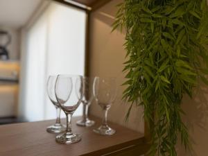 Apartamento com Suíte e sala climatizada