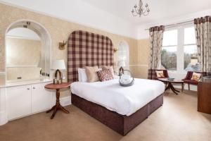 King Room room in Scotlands Spa Hotel