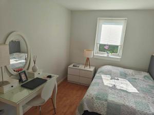 Charming ROOM in a Cozy Home in Stege