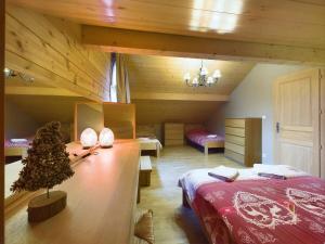 Chalets Chalet La Perle Blanche - Spa, Baby-foot, Terrasse : photos des chambres
