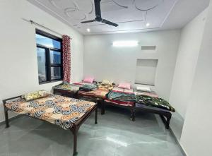 R K Guest House Nimbi