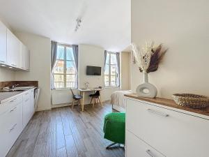 Appartements Studio Chaleureux et Lumineux - Centre Clermont Blatin B : photos des chambres