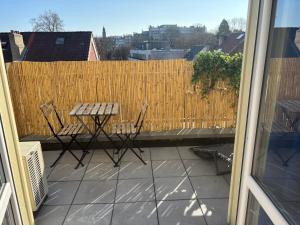 Bright studio close to everything!