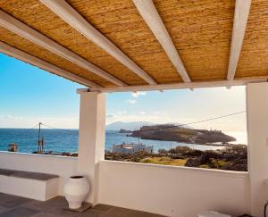 Iosub Houses & Studios - Amazing View Studio in Koumbara