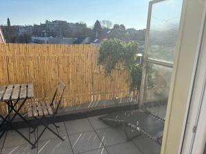 Bright studio close to everything!