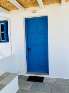 Iosub Houses & Studios - Amazing View Studio in Koumbara