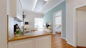 Hiltje in der Villa Neptun