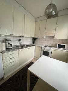 Kaksio 51m2 ilmaisella pysäköinnillä ja parvekkeella