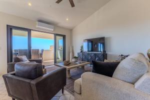 Golf Ocean Views & Pure Luxury Await You