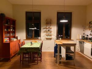 Großzügige Gutshaus-Wohnung nahe Saale und Elbe