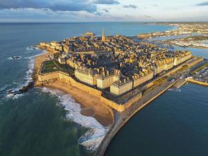 Hotels Demeures & Chateaux - Hotel de la porte Saint-Malo - DINAN : photos des chambres