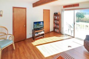 Joint Venture - Pet friendly & water views!