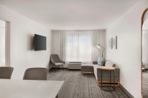 TownePlace Suites by Marriott Chicago Naperville