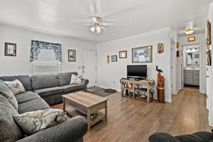 Lighthouse View - Water views & shared pool!