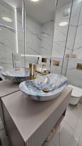 Cinema Galaxy Apartment