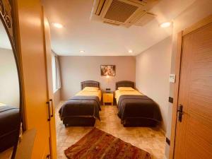 Country , two bedroom and livingroom on Main Street