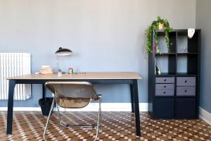 Spacious Esthers Room E Near SMN