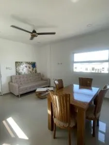 Apto 302 Central - Los Manguitos