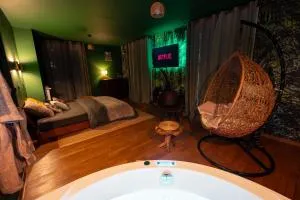 Suite Amazonie de luxe avec balnéo - Dollemard