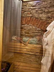 Vegan House - kamienny pokój