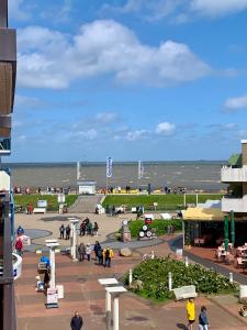 Duhnerherz Bestlage im Zentrum,am Strand Duhnen, Balkon mit Meerblick,Wlan Parkplatz und Fahrradabstellraum Bettwäsche und Handtücher inkl