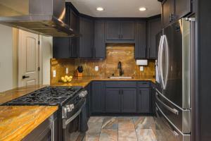 The Ultimate Hangout House