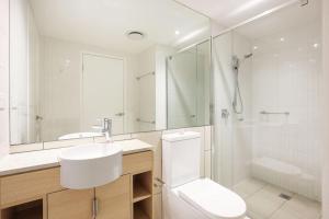 Broadbeach Apartment Central, WiFi Secure Park