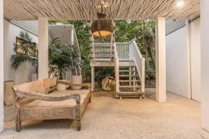 Peter St South Golden Beach Abode Family Luxury at Beach - Ocean Shores