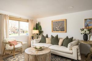 The Wild Rose Gatehouse