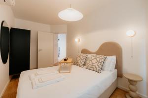 Mary Pink - NO 3C - Sublime Two-Bedroom Apartment