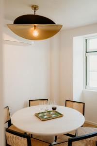 Mary Pink - NO 3C - Sublime Two-Bedroom Apartment