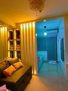 Overnight @ Shakhbots