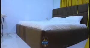 Four J Hotel And Suite - Ado