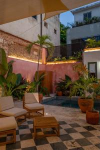 Casa Grullon, an Oasis in the Colonial Zone