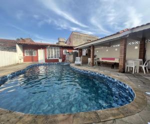 Ótima Casa com Piscina Peruíbe Centro