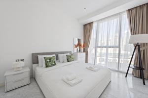VayK - Modern 1 BD Apartment with Stunning City Views
