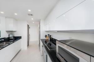 4B Super Premium Private Condo at the Setai