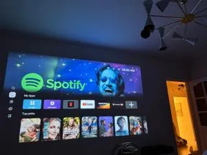 AUKŠTAS Ap - 乌田纳