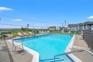 Morning Memories - Pet friendly, shared pool & dock! - Birch Town