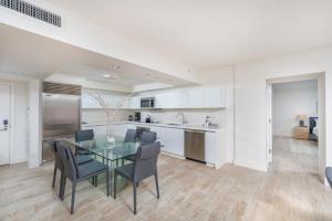 Oceanfront Private Condo at 1 Hotel & Homes -1019