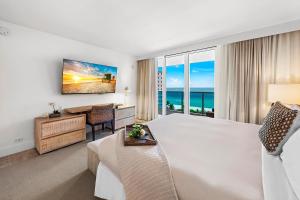 Oceanview Private Condo at 1 Hotel & Homes -1222