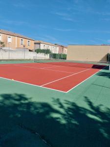 Appartements Le Liberty Appartement calme et cosy avec vue piscine et montagnes : photos des chambres