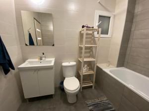 Cozy Apartment with balcony