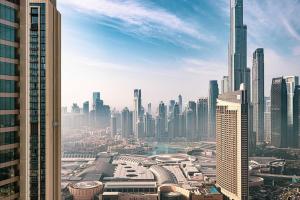 Luxury Stay Burj Views and Direct Dubai Mall Access