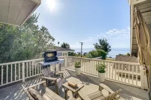 Summerland Home with Beach Supplies Walk to Beach! - Punta