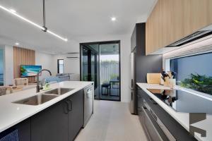 9 Basalt Court, Bargara