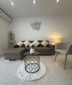 Amazing Apartment with swiming pool