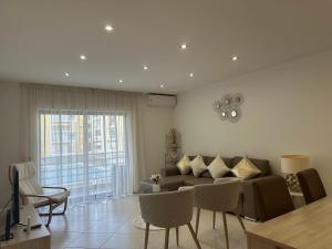 Amazing Apartment with swiming pool